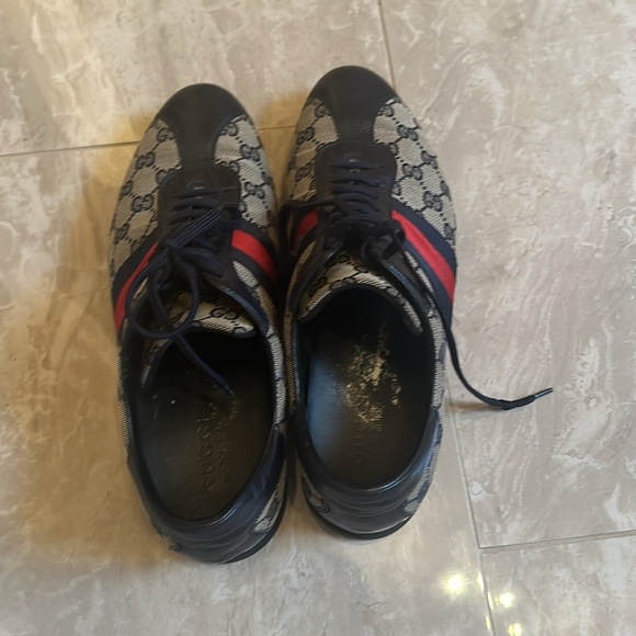 Blue and gray Gucci shoes with leather top - Picture 4 of 5